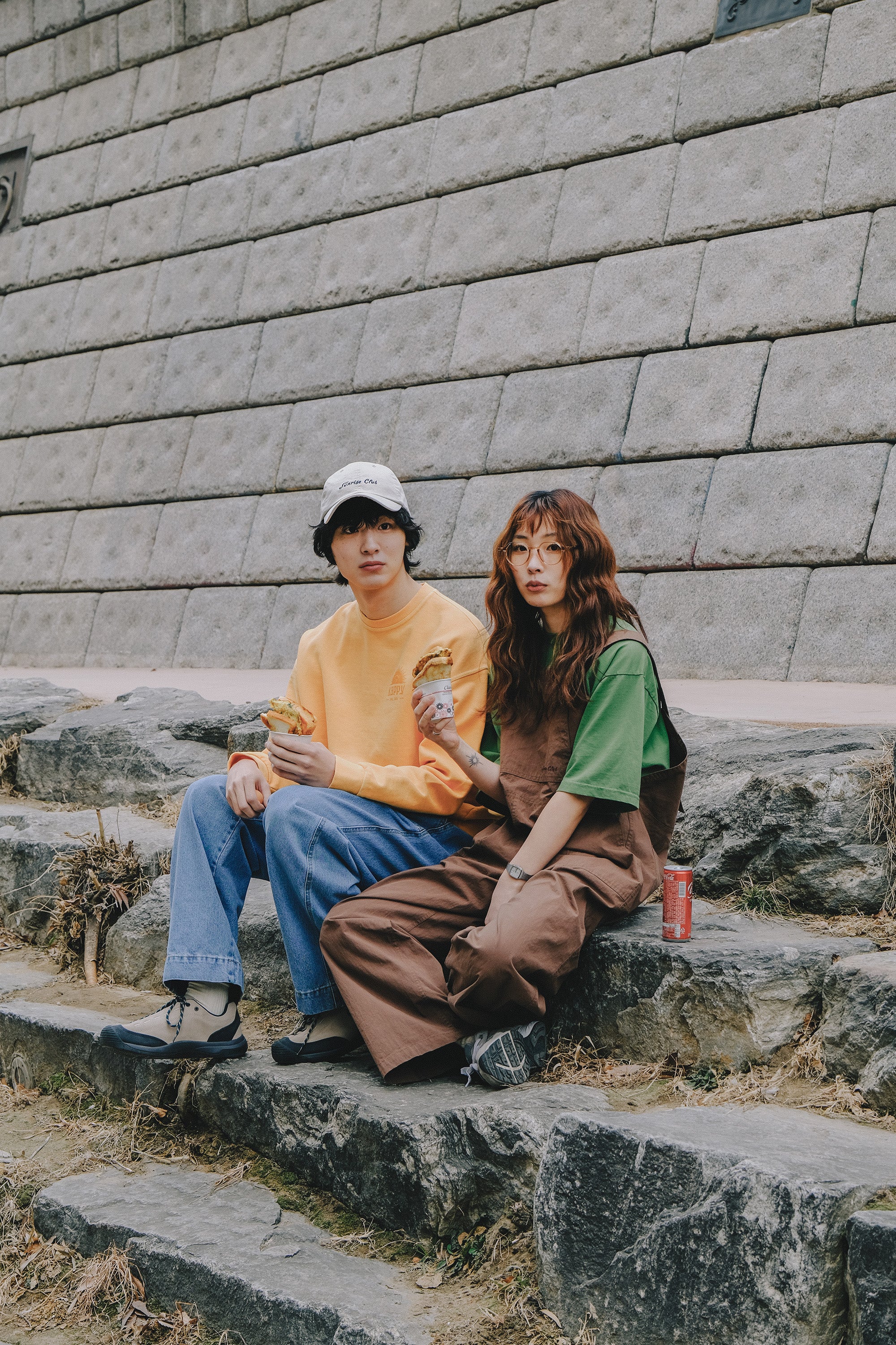 Sunny wink Pigment Sweatshirt (Yellow)