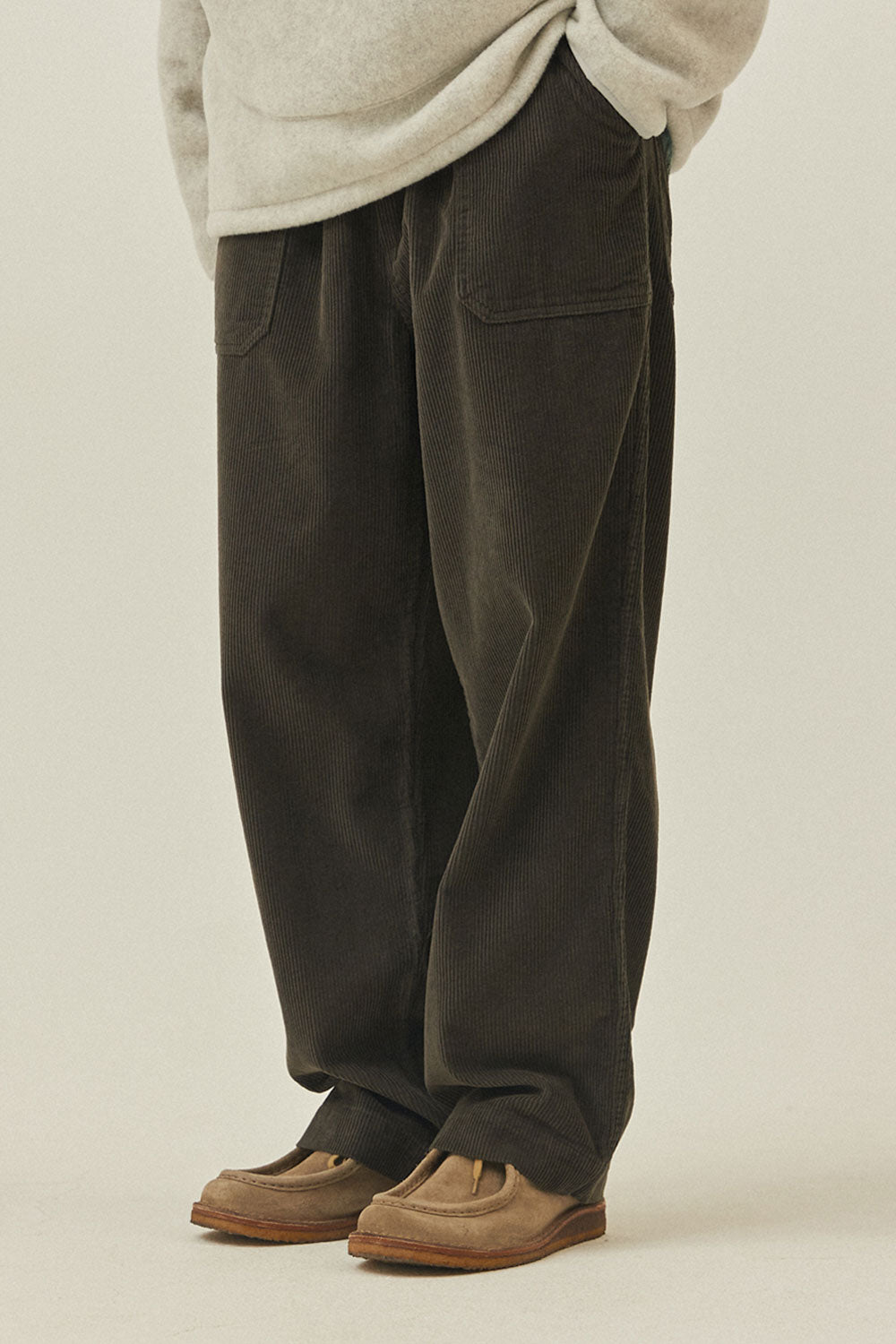 One Tuck Corduroy Pants (Charcoal)