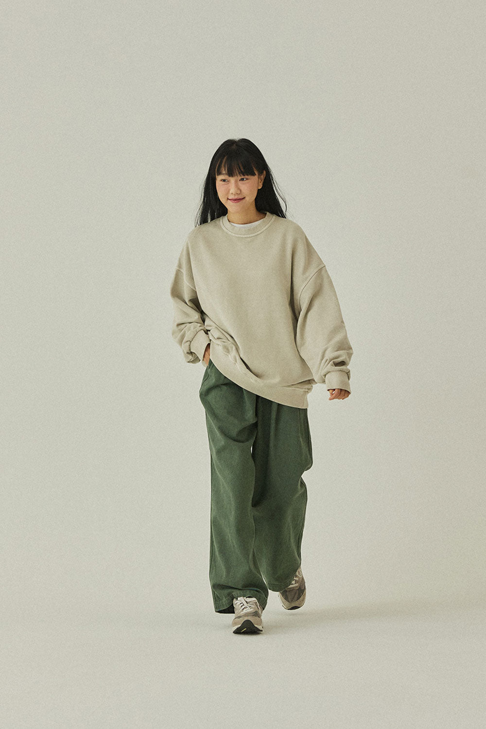 Pigment Sweatshirt (Cream)