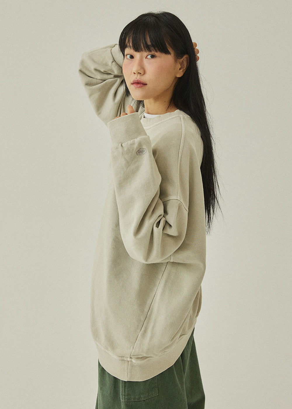 Pigment-Sweatshirt-_Cream_-8.jpg
