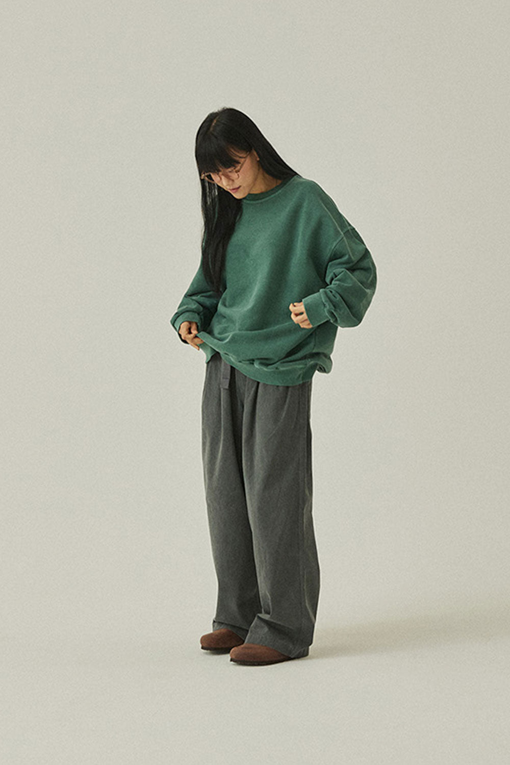 Pigment Two Tuck Wide Pants (Charcoal)