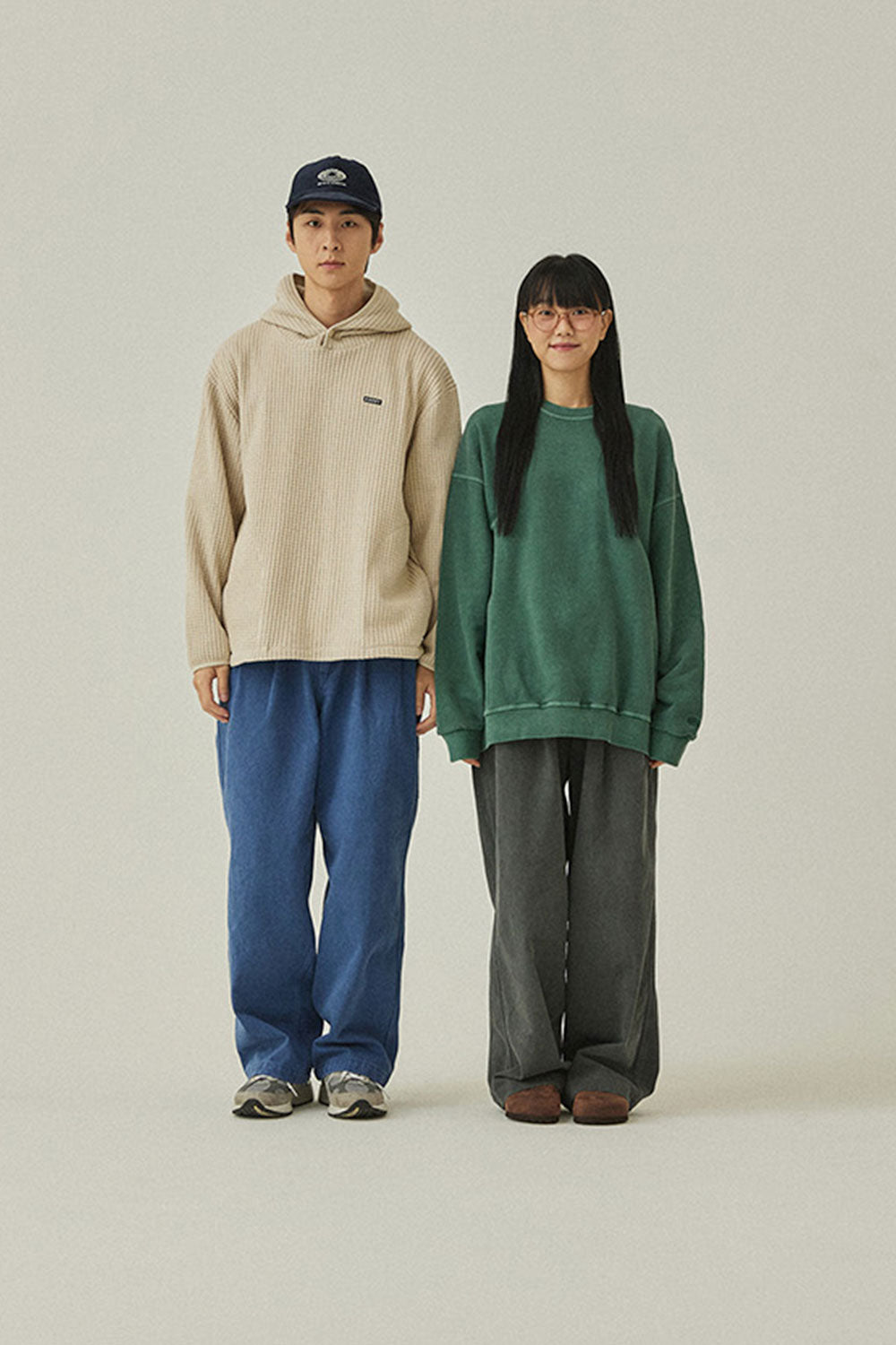 Pigment Two Tuck Wide Pants (Charcoal)