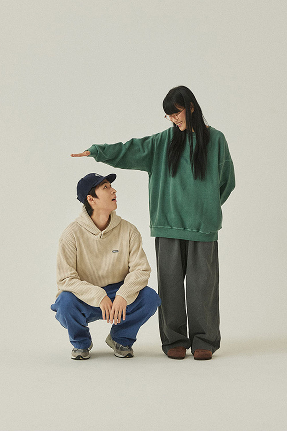 Pigment Two Tuck Wide Pants (Charcoal)