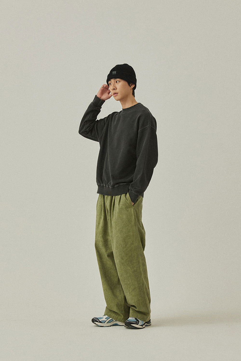 Pigment Two Tuck Wide Pants (Khaki)