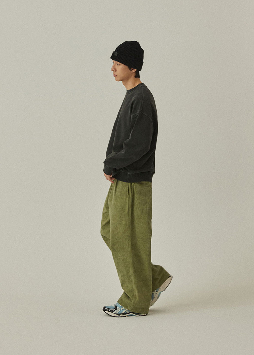 Pigment-Two-Tuck-Wide-Pants-_Khaki_-12.jpg