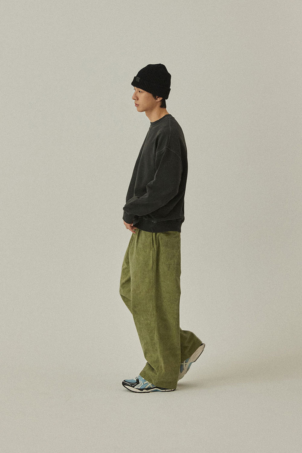 Pigment Two Tuck Wide Pants (Khaki)