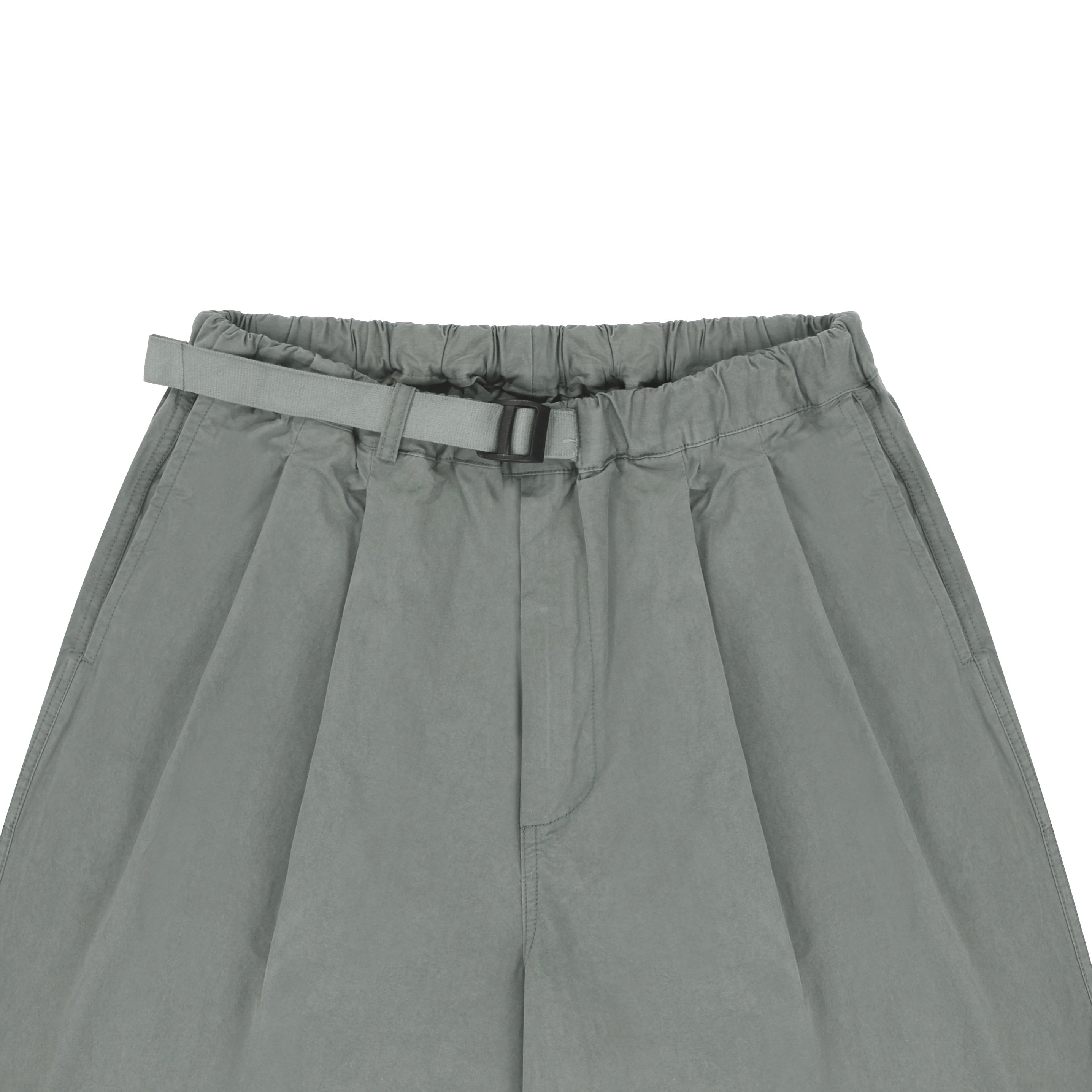Two Tuck Wide Half Pants (Light Grey)