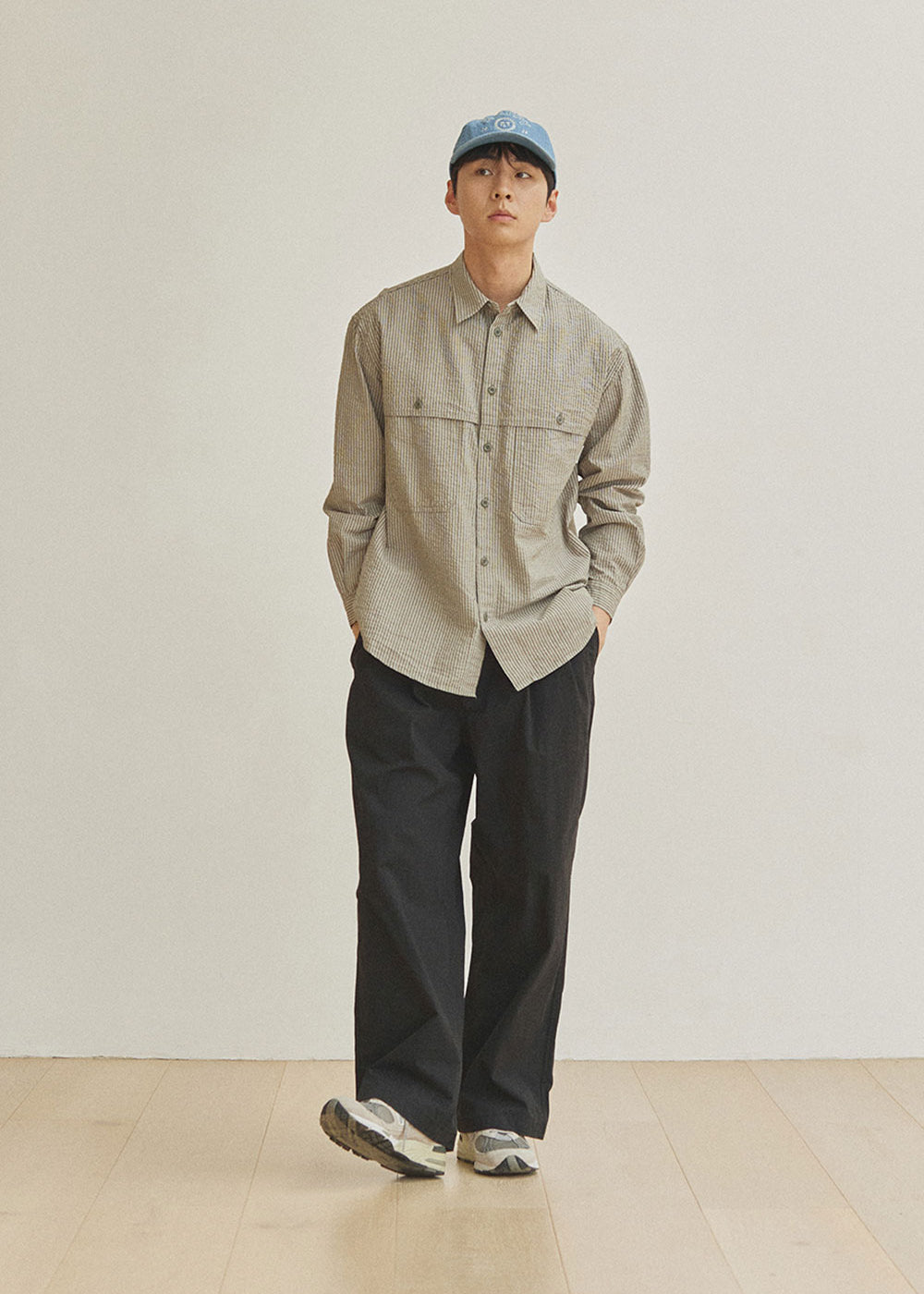 Two-Tuck-Wide-CN-Pants-_Black_-4.jpg