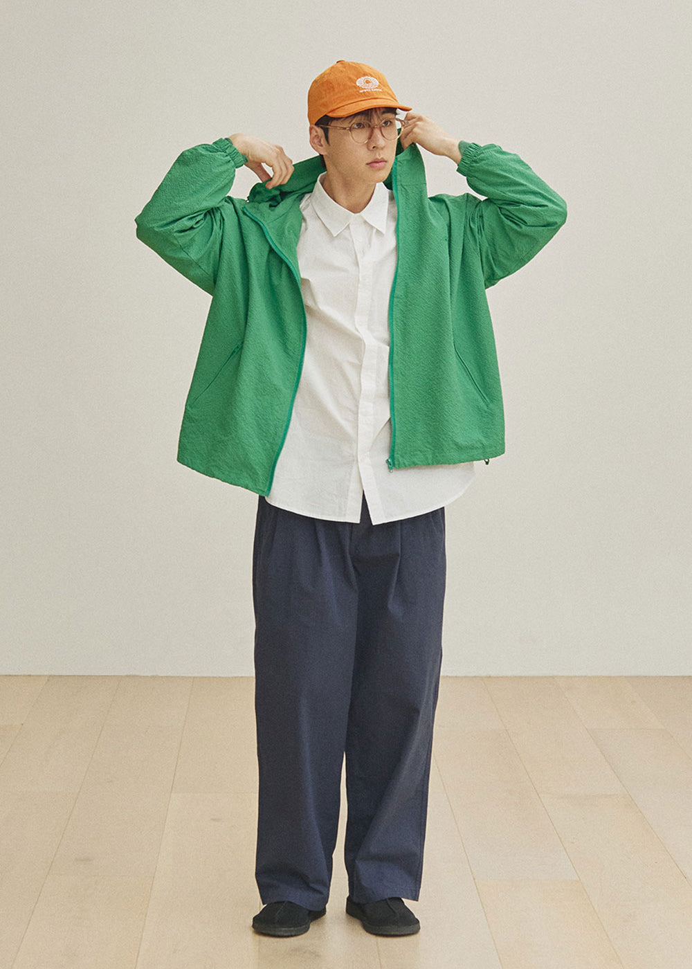 Two-Tuck-Wide-CN-Pants-_Navy_-1_675e96f4-bafd-4ff9-acd9-4e12557aedd8.jpg