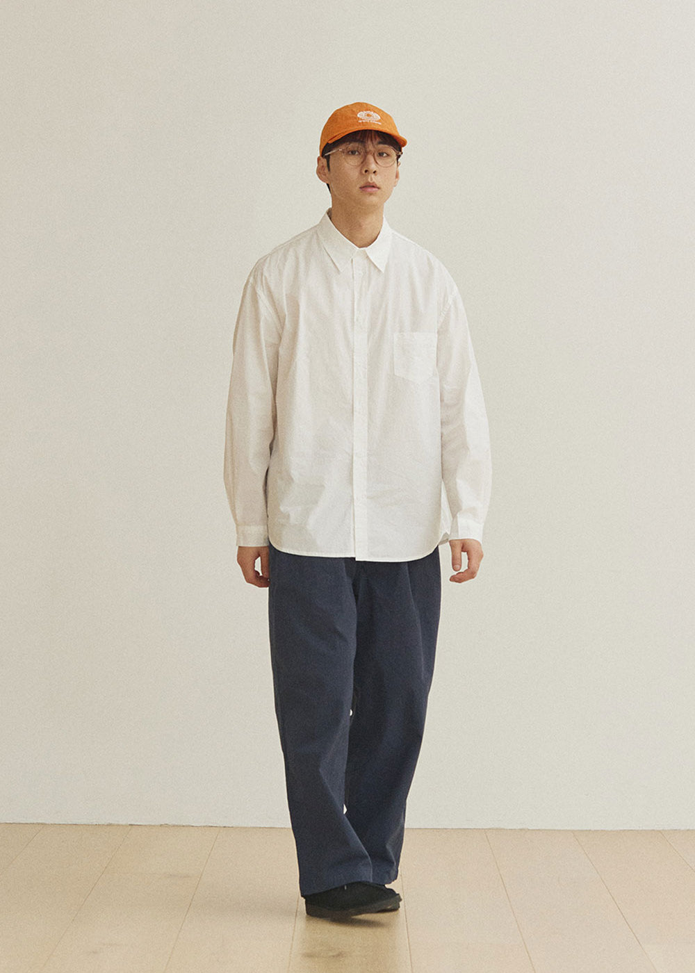 Two-Tuck-Wide-CN-Pants-_Navy_-6.jpg