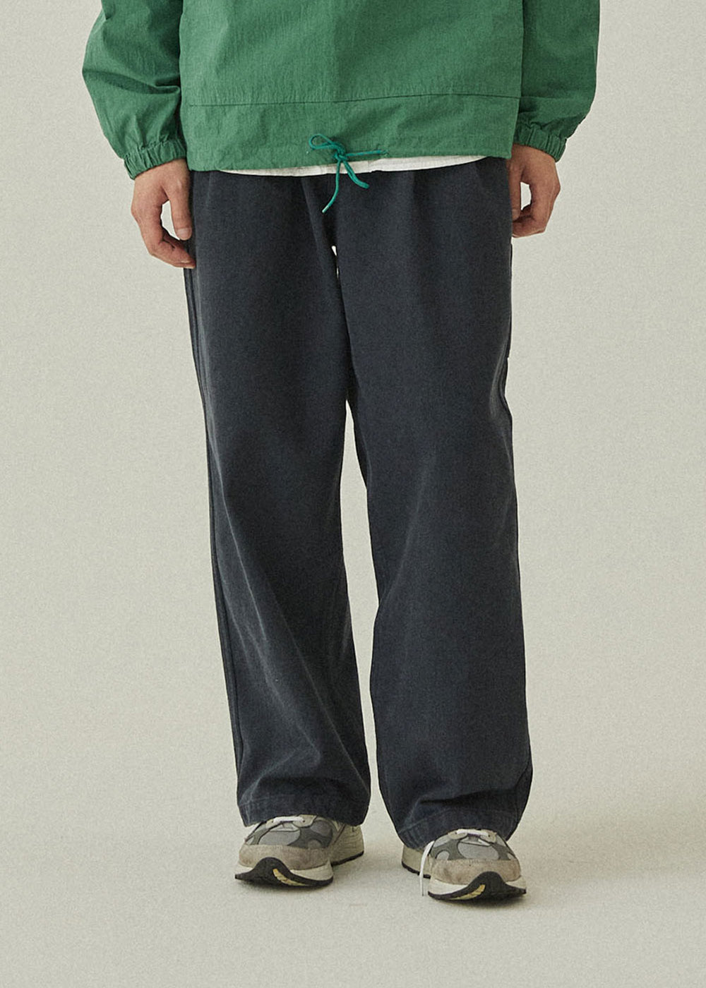 Two-Tuck-Wide-Kation-Pants-_Dark-Grey_-8.jpg