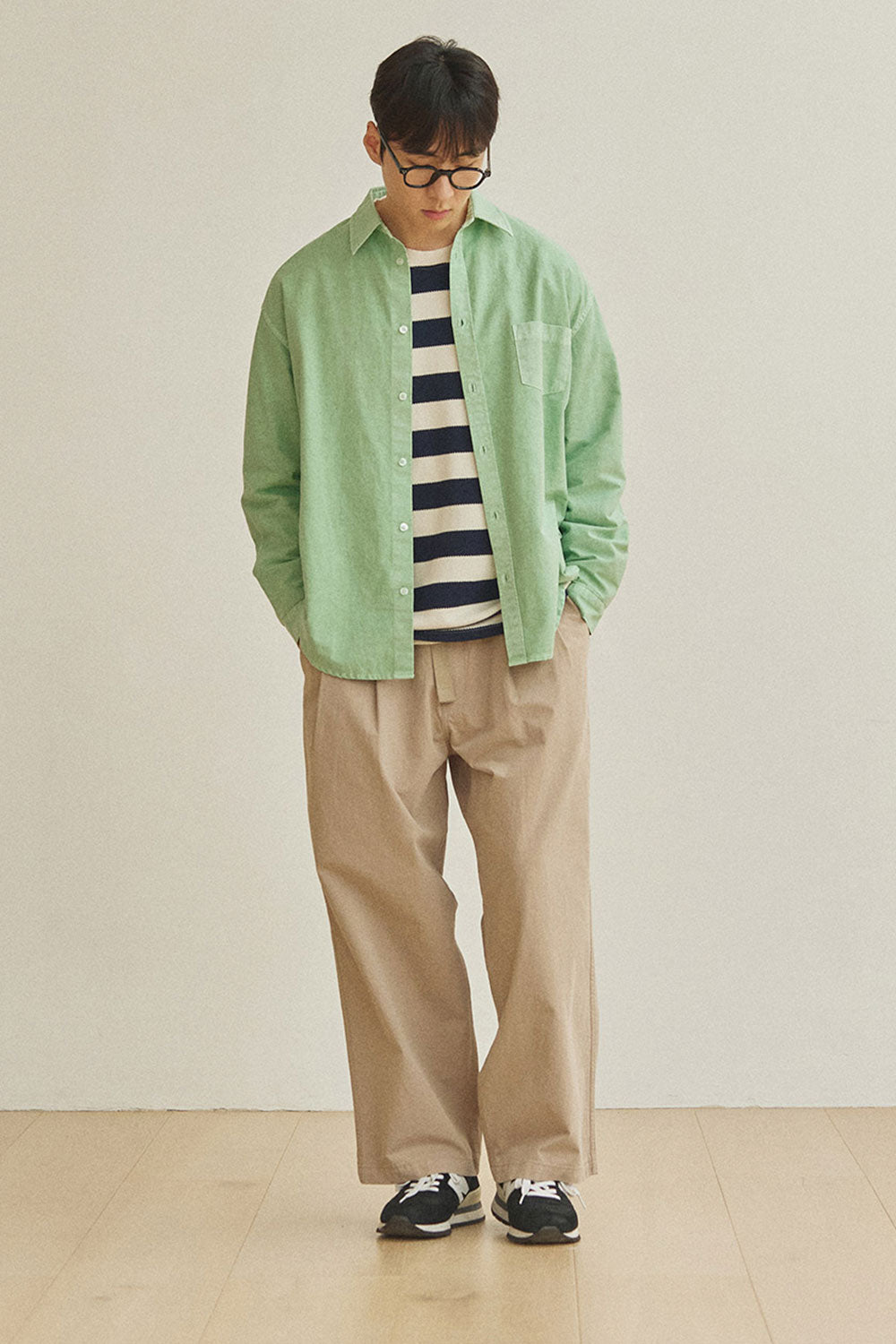 Two Tuck Wide Pants (Beige)