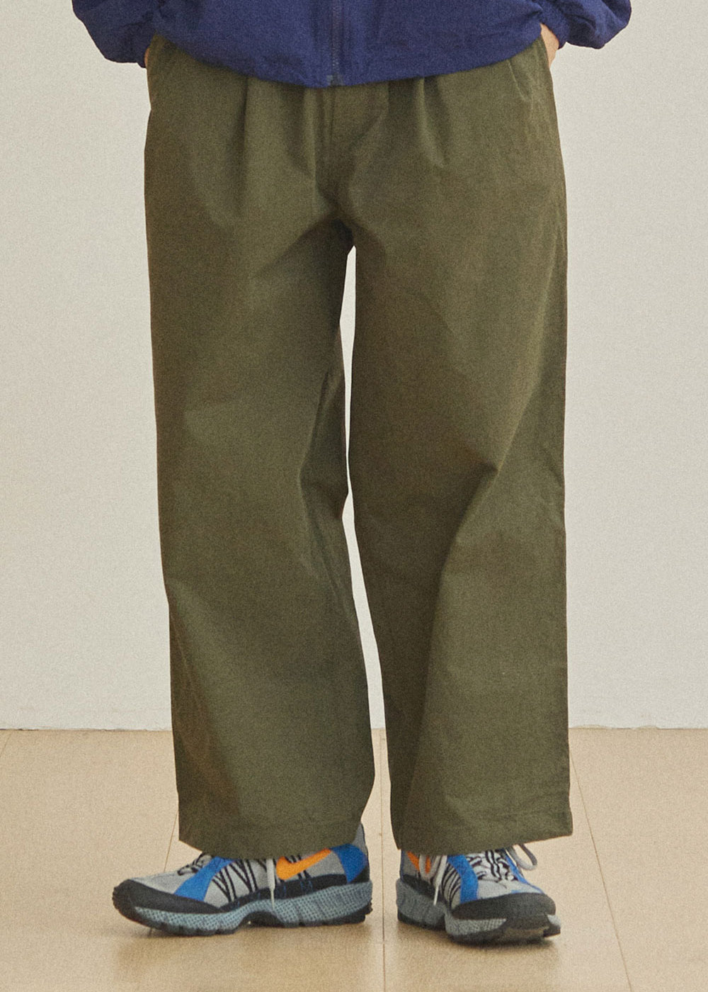 Two-Tuck-Wide-Pants-_Khaki_-5.jpg