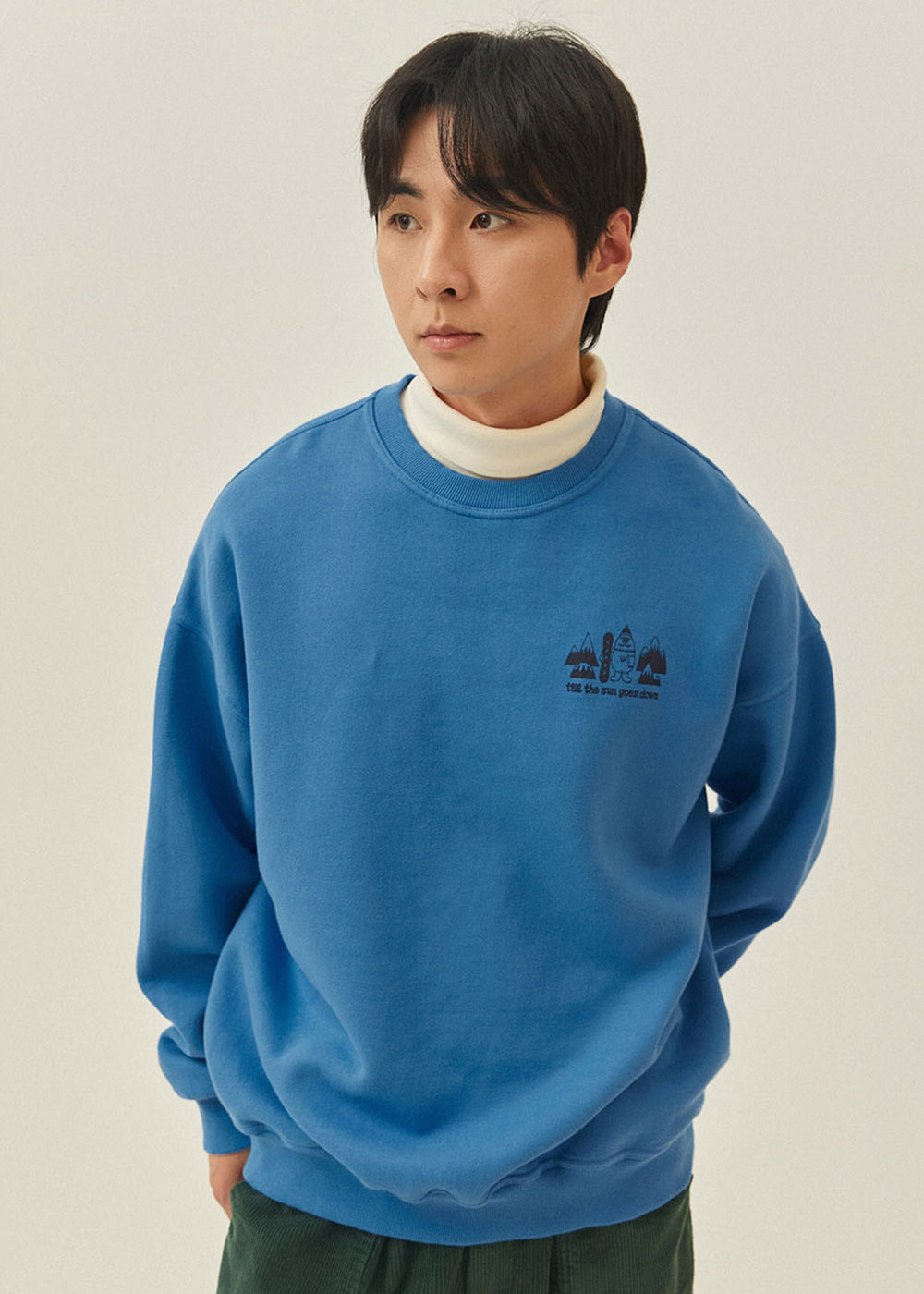 Yeti-Fluff-Sweatshirt-_Blue_-5_f5e4871d-6511-4fe2-8ec1-326dddca1733.jpg